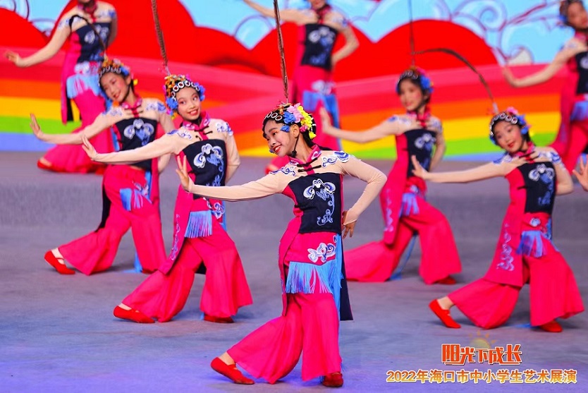 2022年海口市中小学生艺术展演欧乐影院
取得喜人成绩