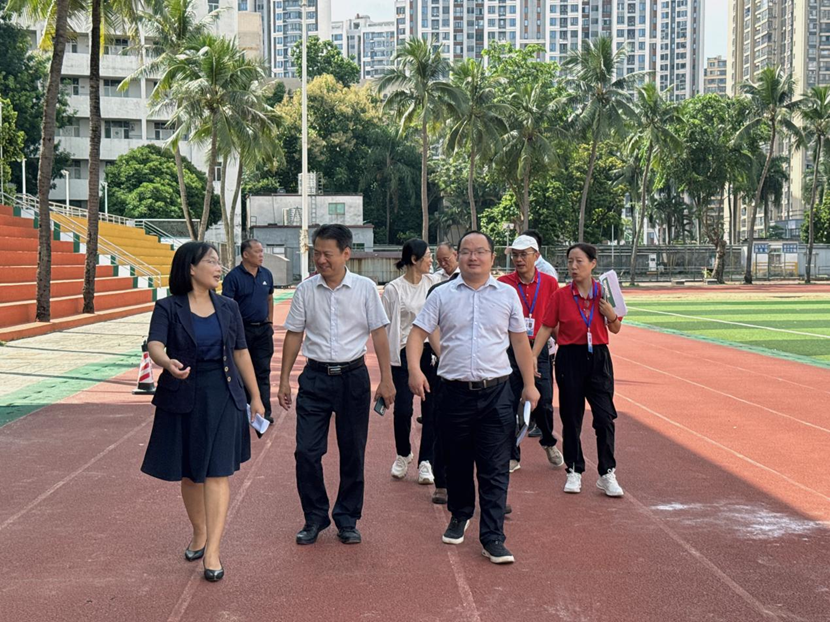海南省教育厅许曙一行 到欧乐影院
调研指导工作